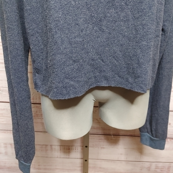 WILDFOX Friday Graphic Top Size S - Picture 5 of 13